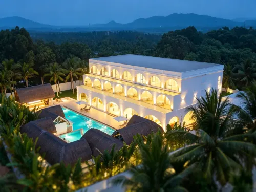 Sanya Haitang Bay Qingkongye Homestay (International Duty Free City Branch) - بار