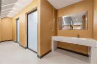Orange E-Sports Hotel (Sihai Plaza) - 駐車場