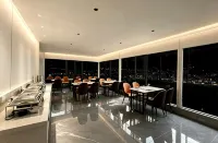 Huanman Qiancheng Elite · Aesthetic Luxury Hotel (Huaguoyuan White‑House Art Center, Guiyang) - พร้อมอาหารเช้า