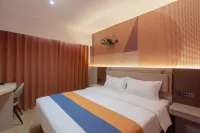 Yunshang Huating Smart Homestay (Liaoyang Railway Station) - 2-Star