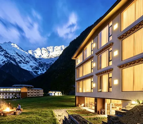Yubeng Manshan MANSHAN · Golden Snow Bonfire Private Hot Spring Manor - 4 Yıldız
