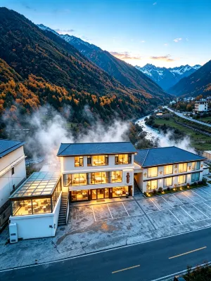 Kangding Middle Ancient Hot Spring Inn - Uima-altaat