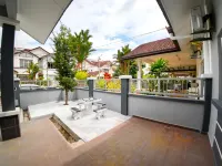 S2 Semi-D Retreat Stay - 3-Star