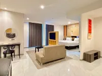 Sapphire Sky Hotel Karawaci Tangerang (Formerly Yasmin hotel Karawaci) - bar