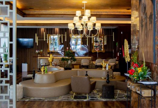 VIP 이그제큐디브 피코아스 호텔