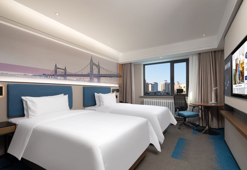 2. 햄튼 바이 힐튼..