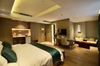 Peninsula International Hotel Отели в г. Jiangnan Area