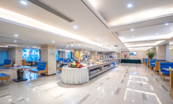Wuzhishan International Therma Hotel