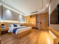 Jinhu Hotel (Nanchong Yixuan Xingcheng Square) Hotels in Yilong