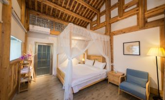 Luojia Wine Resort Homestay (Qingcheng Qianshan Branch)