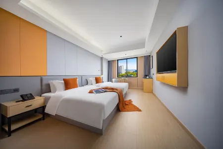 Leqi Light House Hotel (Yiwu International Trade City Binwang Night Market Pedestrian Street Branch)