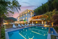Xixia Shanju Wild Luxury Starry Sky Pool Parent 안지룽산 스포츠 센터 주변 호텔