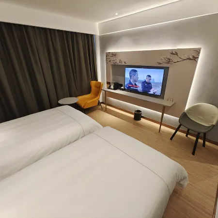 Bai Yulan Hotel (Dezhou Qingyun)