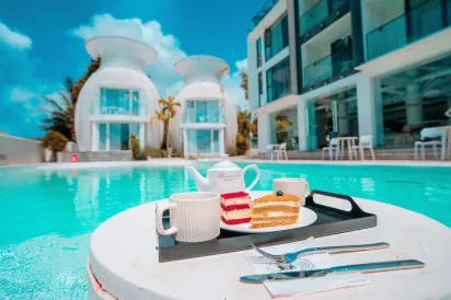 Water Cloud Manor