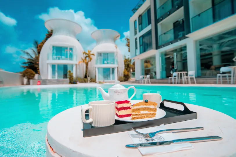 Water Cloud Manor