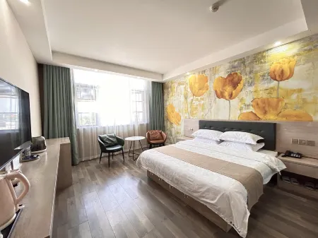 Manju Lian Hotel (Huaguoshan Airport)