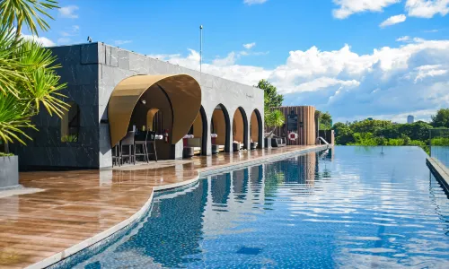 Cross Chiang Mai Riverside