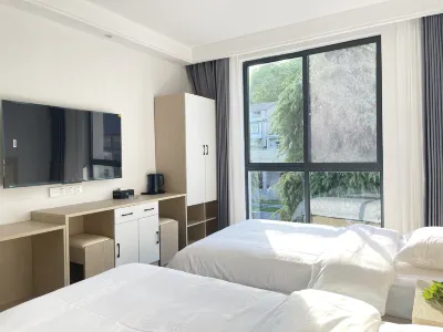 Junlai Hongyan Homestay (Shucheng Donggang Branch) Hotels in Shucheng