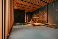 SILQ Hotel & Residence - Hot Springs