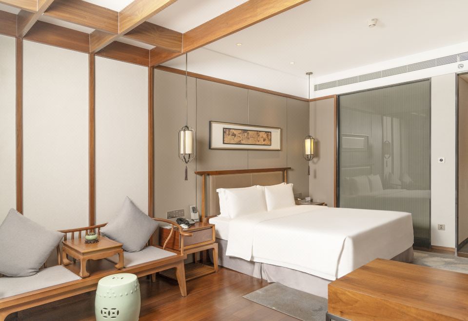 가족이 이용하기 좋은 호텔 객실 내부 이미지