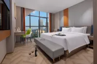 Y · SJHOTEL · Four Seasons Hotel (Longyuan Subway Station Store) Hotel in zona Caiyun Gymnasium