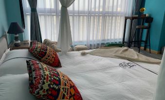 Weijian Hotel (Honggutan Wanda Branch)