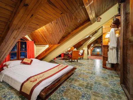 Khách sạn Saphir Dalat