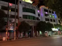 Wenxin Business Hotel Hotels in der Nähe von Mao Zedong Former Residence Exhibition Hall