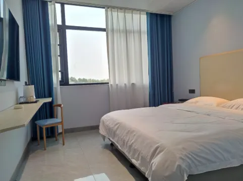 Huilin Hotel (Fangcheng Bowangzhen No.2 Middle School People's Government Branch)