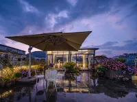 Tengchong Huazhong Yunge Hot Spring Inn (Laifengshan National Forest Park) - Jacuzzi