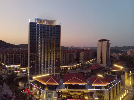 Guiyang Lufeng Hotel (Guiyang Huaxi Park University Town Branch) Отели рядом с достопримечательностью «Tomb of General Dai Anlan»
