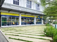 Convenient and tranquil building next to Singapore Industrial Estate vsip Hotels in Thuận An