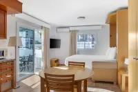 Sunset Harbour Club