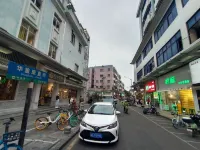 Home Inn Huayi Hotel (Foshan Daliang Huagai Road Pedestrian Street Qinghuiyuan Branch) - 2-نجوم