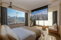 Xiantingxu Homestay (Laojunshan Zhongling Cableway Branch)