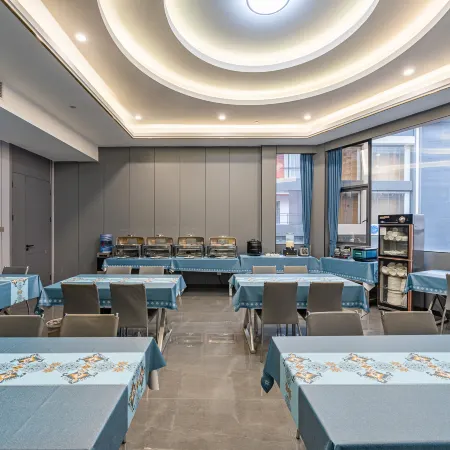 Rezen Select Hotel (Meizhou Wanda Plaza/Hakka Park)