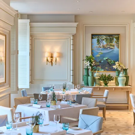 Four Seasons Hotel Cairo at Nile Plaza