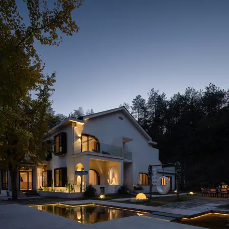 SJXZ • Mountain Beauty Hotel