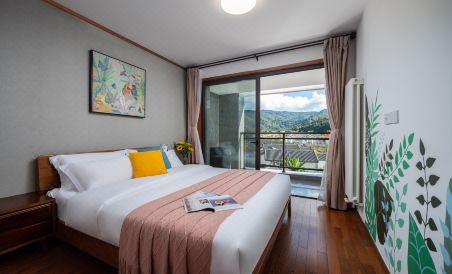 Yunhe Banshan Hot Spring Resort Hotel (Tengchong Mayugu Hot Spring Town) - Housity