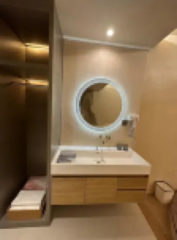 โรงแรมบ่อน้ำพุร้อนฮัวไห่ (พื้นที่ทิวทัศน์ตูเจียงเยี่ยน)