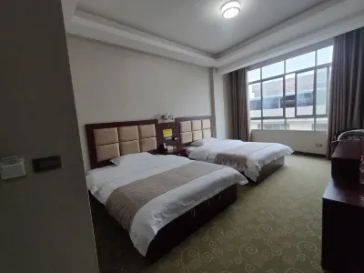 Sandu Oo Business Hotel Hotels near Zenlei Water Village, Sandu County