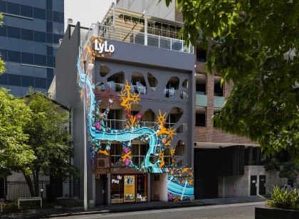 布里斯班Lylo飯店, EVT旗下