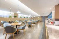Home Inn Huayi Hotel (Jiuquan Municipal Government Museum Branch)