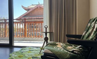 Mi ying Hotel, Lipan