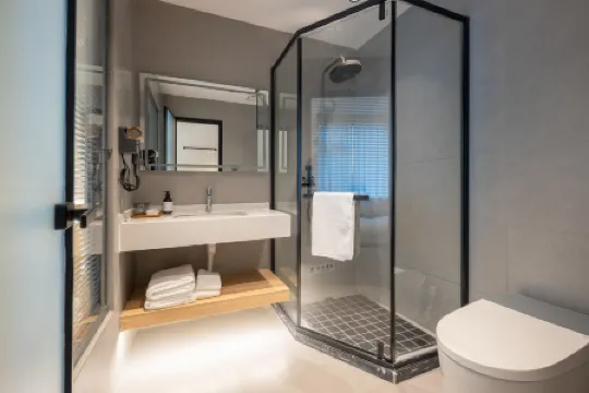 Floral Hotel·Qiyun Xinshe Garden Hotel