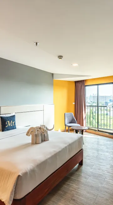 ห้องดีลักซ์ เตียงใหญ่ 1 เตียง