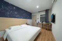 No. 8 Hotel Chain (Shenzhen Huaqiangbei) - พร้อมระเบียง