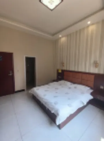 Wanjia Hotel (Maitreya Station Branch)