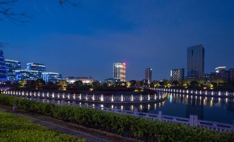 Sushi Light Luxury Hotel (Shanghai Xinzhuang Business District)