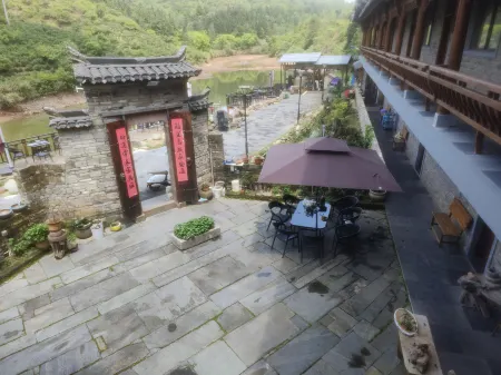 Wuming Tang Homestay Отели в г. Цимэнь